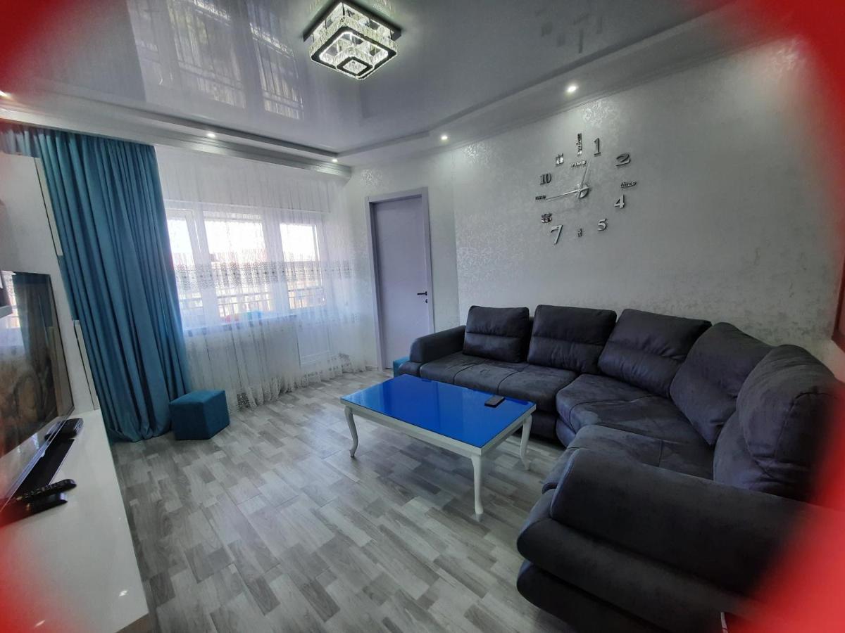 Apartment Desi With Sea View On The Beach In Батуми Экстерьер фото